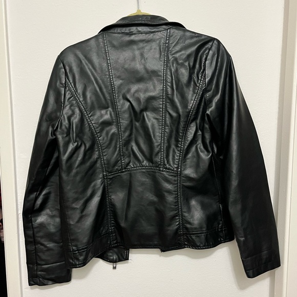Leather Jacket - Picture 5 of 5